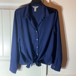 Banana republic long sleeve button down with waist tie color navy blue
